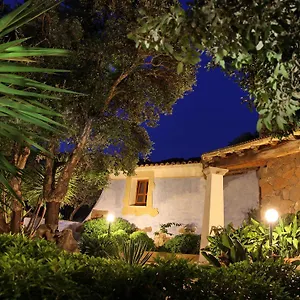Residenza Di Campagna Seranile Italy