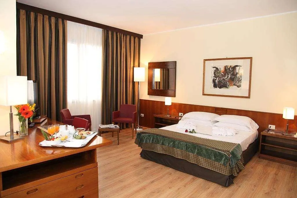Hotel Royal Palace Messina 4*,